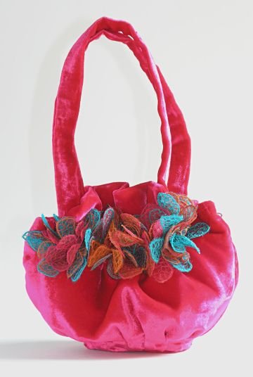 click to return to Wearable Art click to return to Wearable Art